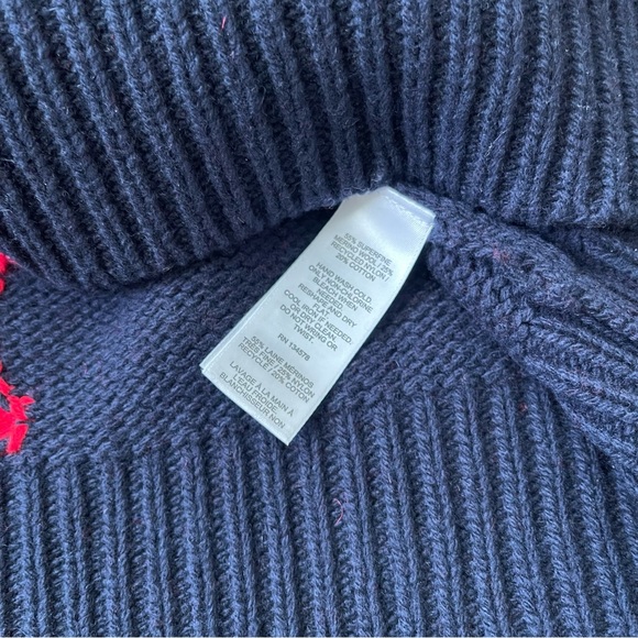 Vineyards Vines Lobsterer Sweater - Picture 7 of 8